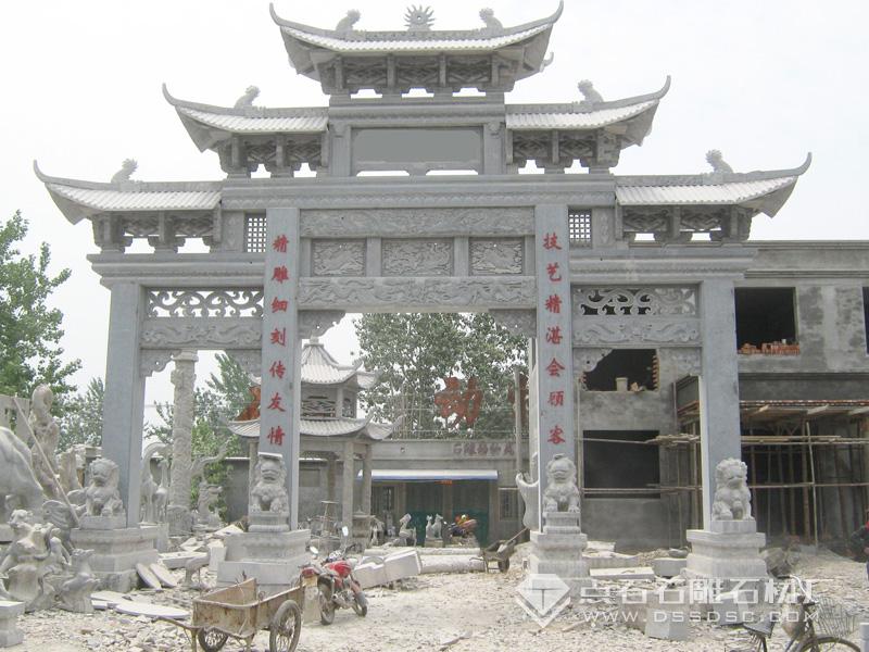 青石石牌坊 三门五楼